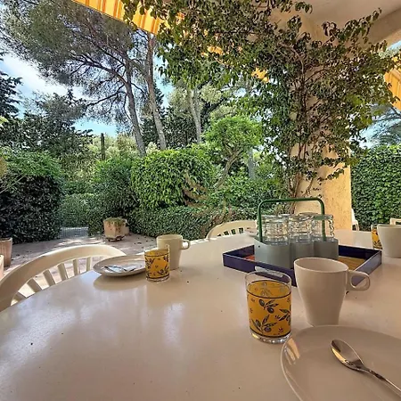 Le Bastidon Provencal T3 Terrasse 3min Apartment Saint-Raphael (Var)