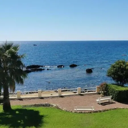 Apartment Le Bastidon Provencal T3 Terrasse 3min Saint-Raphael (Var)